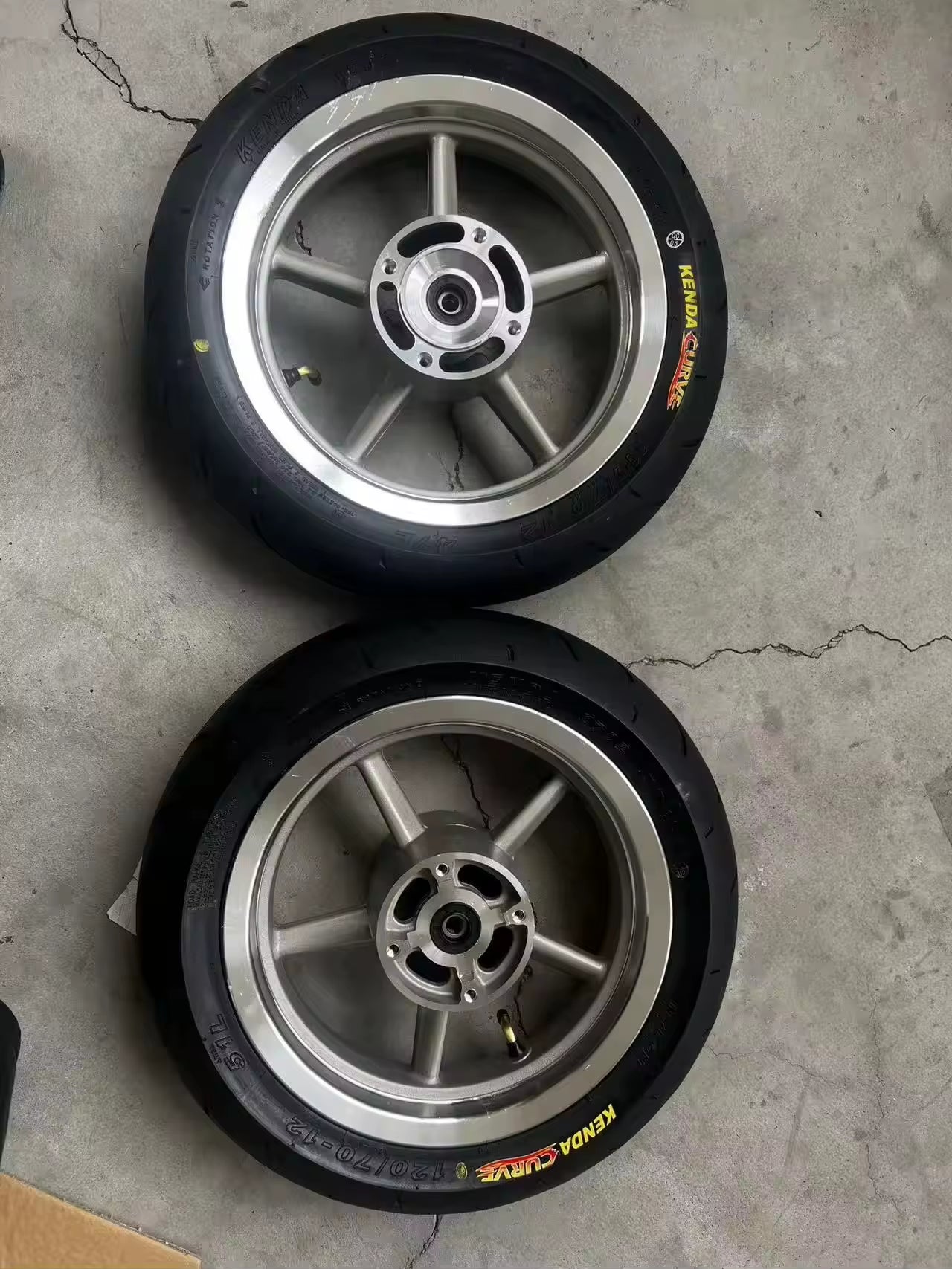 New Black Rubber 195/65R15 Front and Rear Kenda Wheels for Tuttio Motorcycle Replacement